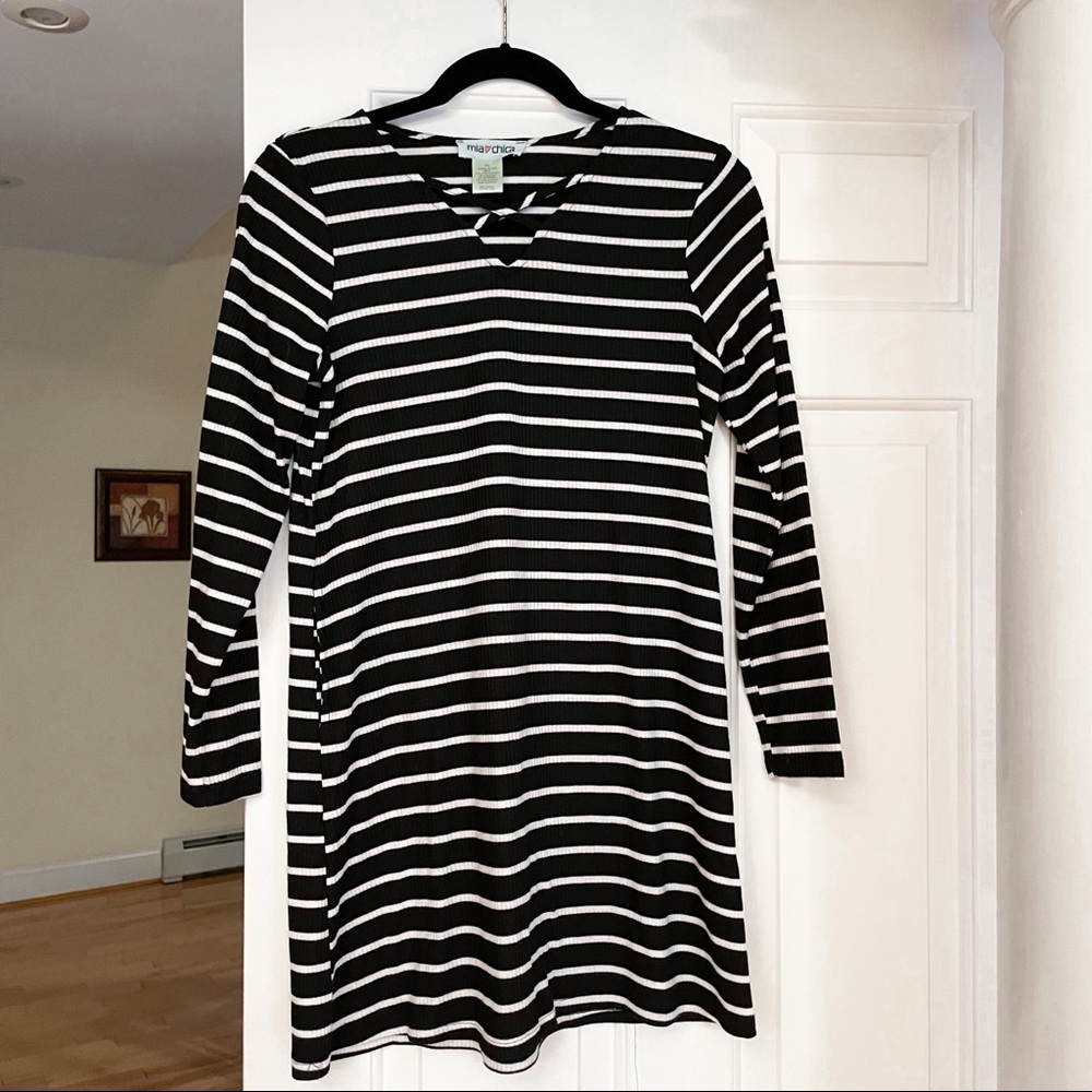 Black and white striped ribbed dress